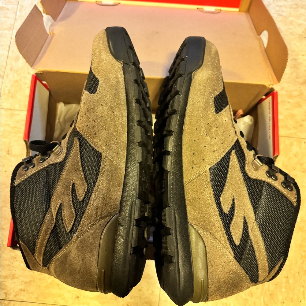 Hi-Tec Sierra Lite Hiking Boots - Picture 4 of 6